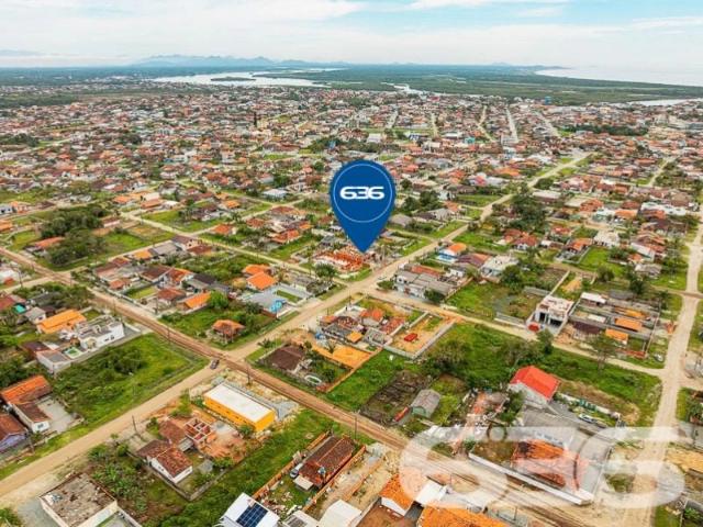 Casa / Sobrado para Venda em Balneário Barra do Sul/SC Salinas 3 Quartos