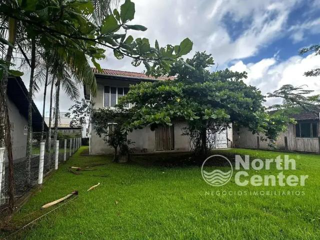 Casa / Sobrado para Venda em Balneário Barra do Sul/SC Pinheiros 4 Quartos