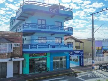 Casa / Sobrado para Venda em Balneário Gaivota/SC Centro 12 Quartos