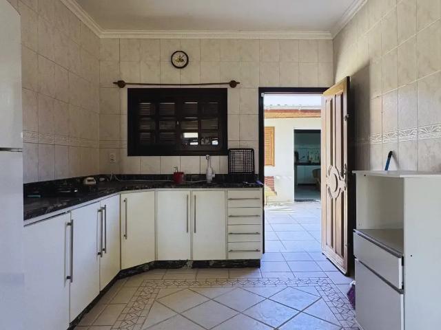 Casa / Sobrado para Venda em Balneário Gaivota/SC Jardim Ultramar 4 Quartos