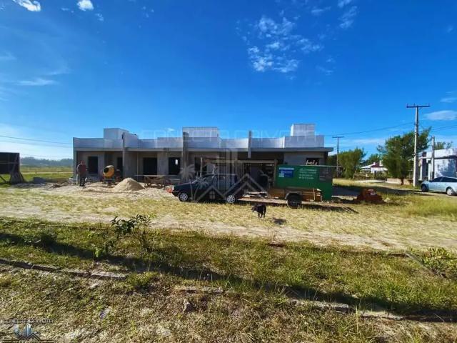 Casa / Sobrado para Venda em Balneário Gaivota/SC Village Dunas Norte 2 Quartos
