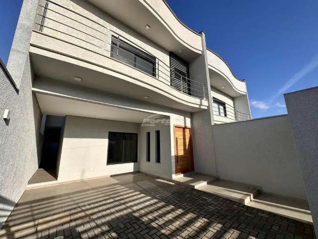 Casa / Sobrado para Venda em Balneário Piçarras/SC Centro 3 Quartos