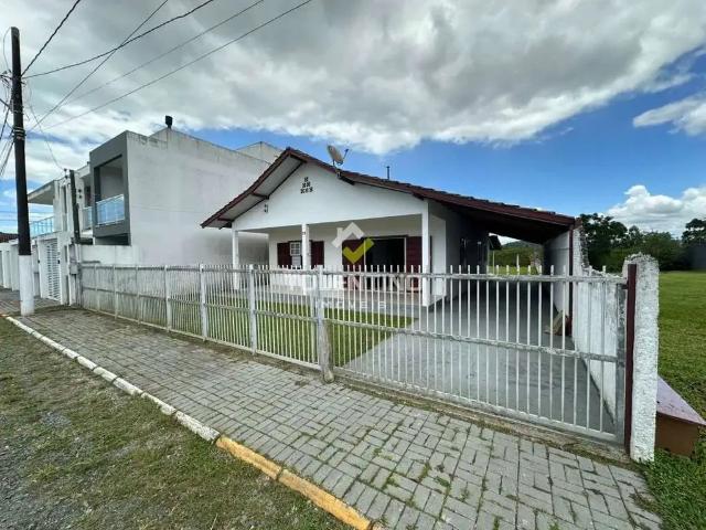 Casa / Sobrado para Venda em Balneário Piçarras/SC Centro 3 Quartos
