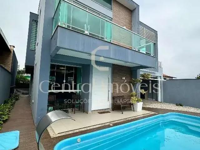 Casa / Sobrado para Venda em Balneário Piçarras/SC Centro 3 Quartos