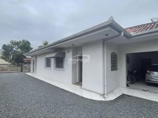 Casa / Sobrado para Venda em Balneário Piçarras/SC Centro 3 Quartos