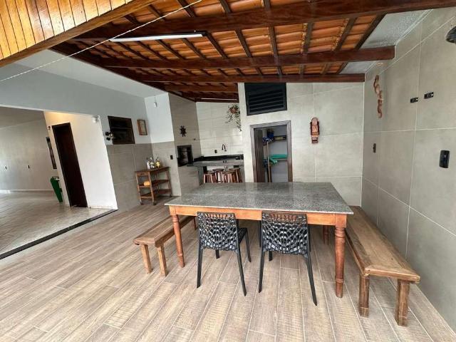 Casa / Sobrado para Venda em Balneário Piçarras/SC Centro 3 Quartos