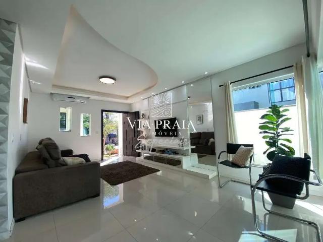 Casa / Sobrado para Venda em Balneário Piçarras/SC Centro 3 Quartos