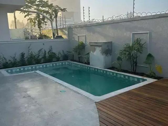 Casa / Sobrado para Venda em Balneário Piçarras/SC Centro 3 Quartos