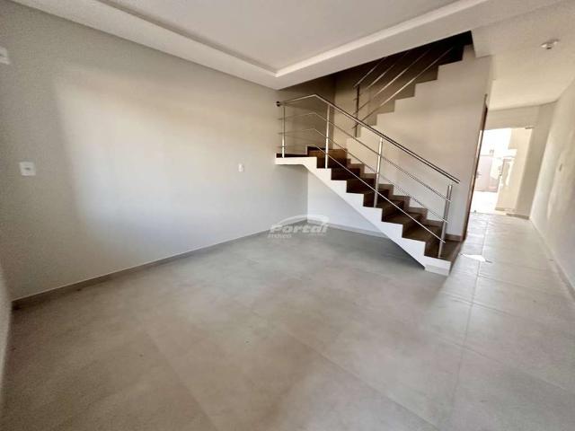 Casa / Sobrado para Venda em Balneário Piçarras/SC Centro 2 Quartos