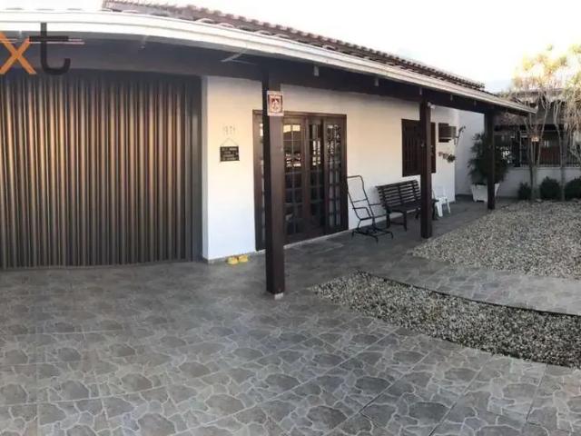 Casa / Sobrado para Venda em Balneário Piçarras/SC Centro 2 Quartos