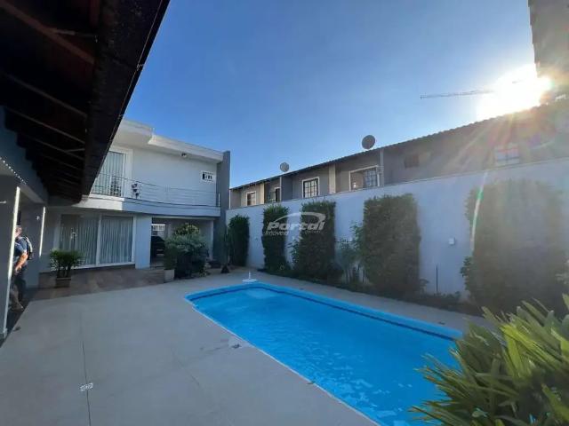 Casa / Sobrado para Venda em Balneário Piçarras/SC Centro 4 Quartos