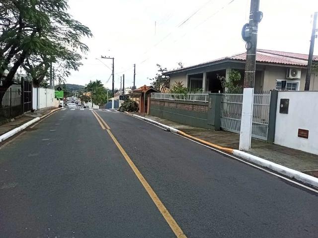 Casa / Sobrado para Venda em Balneário Piçarras/SC Centro 4 Quartos