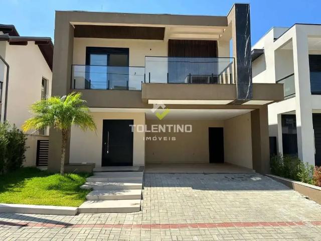 Casa / Sobrado para Venda em Balneário Piçarras/SC Centro 4 Quartos