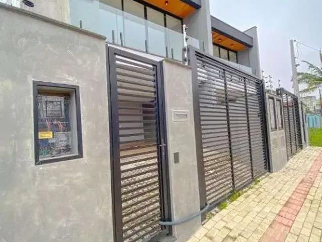 Casa / Sobrado para Venda em Balneário Piçarras/SC Itacolomi 3 Quartos