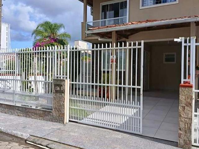 Casa / Sobrado para Venda em Balneário Piçarras/SC Itacolomi 3 Quartos