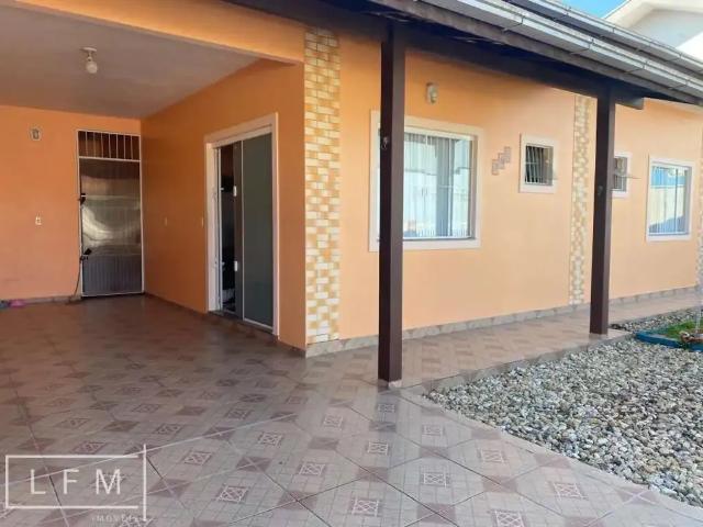 Casa / Sobrado para Venda em Balneário Piçarras/SC Itacolomi 3 Quartos