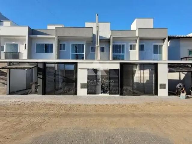 Casa / Sobrado para Venda em Balneário Piçarras/SC Itacolomi 3 Quartos