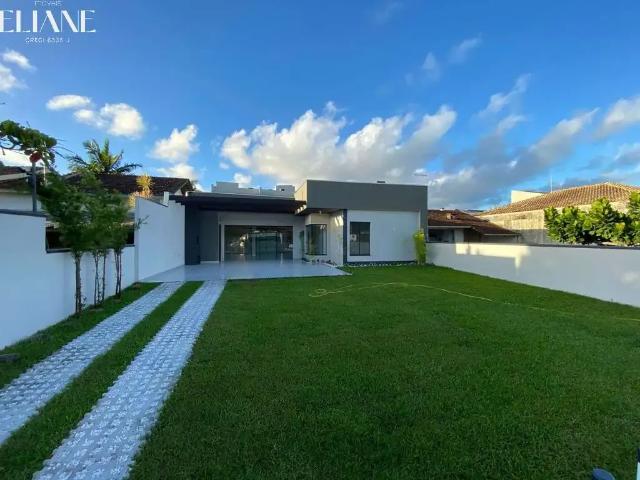 Casa / Sobrado para Venda em Balneário Piçarras/SC Itacolomi 3 Quartos