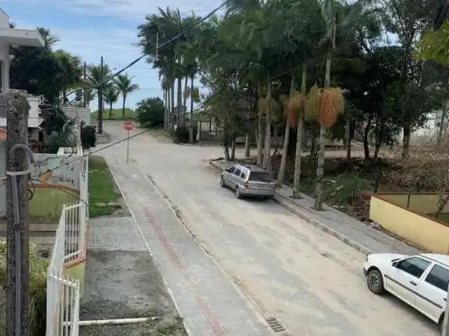 Casa / Sobrado para Venda em Balneário Piçarras/SC Itacolomi 3 Quartos