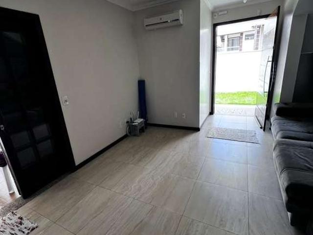 Casa / Sobrado para Venda em Balneário Piçarras/SC Itacolomi 3 Quartos