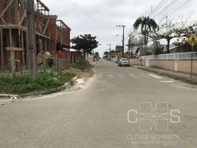 Casa / Sobrado para Venda em Balneário Piçarras/SC Itacolomi 3 Quartos
