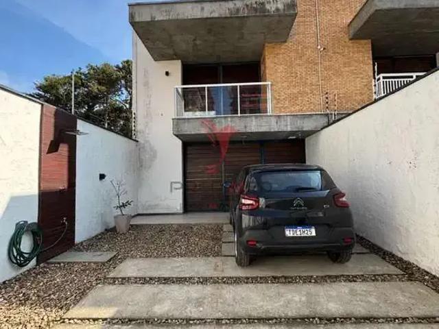 Casa / Sobrado para Venda em Balneário Piçarras/SC Itacolomi 3 Quartos