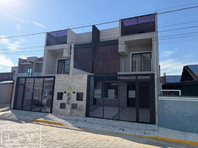 Casa / Sobrado para Venda em Balneário Piçarras/SC Itacolomi 3 Quartos