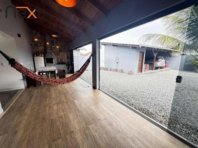 Casa / Sobrado para Venda em Balneário Piçarras/SC Itacolomi 3 Quartos