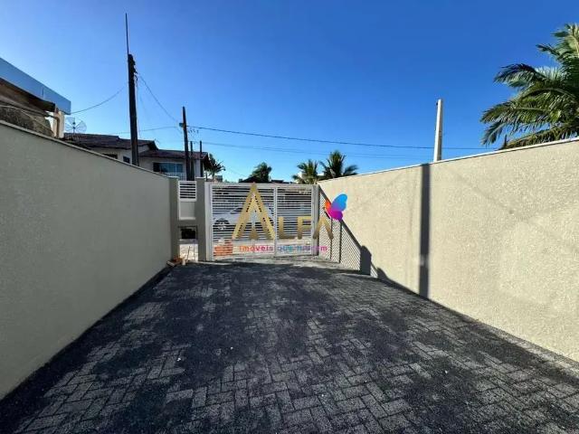 Casa / Sobrado para Venda em Balneário Piçarras/SC Itacolomi 2 Quartos