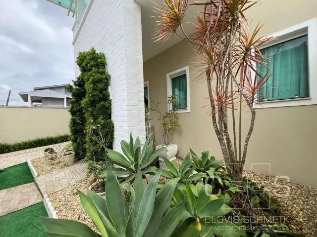 Casa / Sobrado para Venda em Balneário Piçarras/SC Itacolomi 4 Quartos