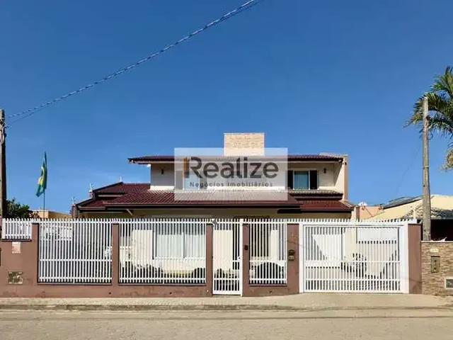 Casa / Sobrado para Venda em Balneário Piçarras/SC Itajubá 3 Quartos