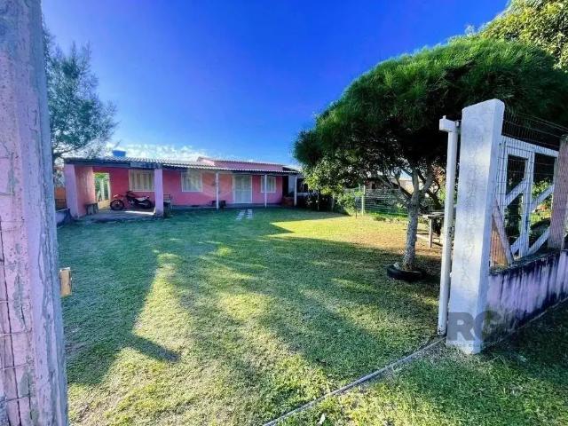 Casa / Sobrado para Venda em Balneário Pinhal/RS Centro 2 Quartos