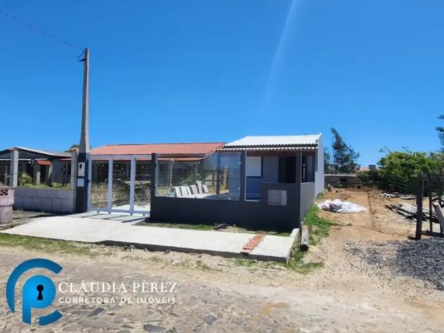 Casa / Sobrado para Venda em Balneário Pinhal/RS Centro 2 Quartos