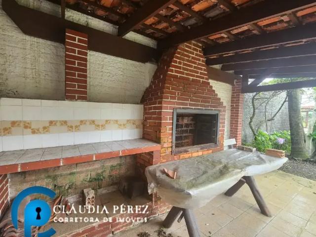 Casa / Sobrado para Venda em Balneário Pinhal/RS Centro 3 Quartos