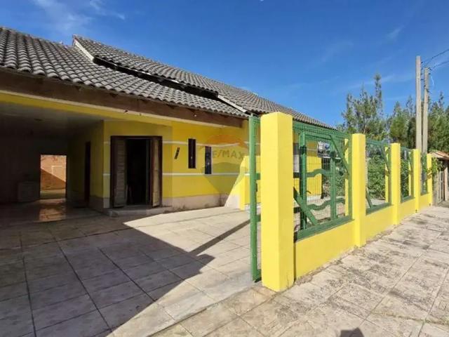 Casa / Sobrado para Venda em Balneário Pinhal/RS Centro 4 Quartos