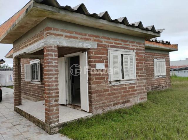 Casa / Sobrado para Venda em Balneário Pinhal/RS Centro 3 Quartos