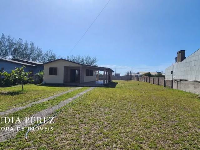 Casa / Sobrado para Venda em Balneário Pinhal/RS Centro 3 Quartos
