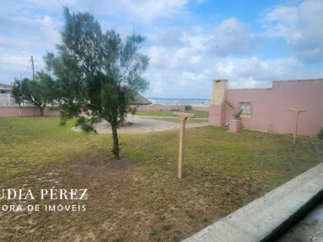 Casa / Sobrado para Venda em Balneário Pinhal/RS Centro 3 Quartos