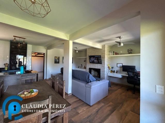 Casa / Sobrado para Venda em Balneário Pinhal/RS Centro 4 Quartos