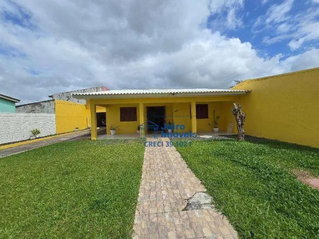 Casa / Sobrado para Venda em Balneário Pinhal/RS Centro 4 Quartos