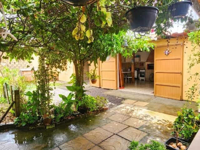 Casa / Sobrado para Venda em Balneário Pinhal/RS Centro 5 Quartos