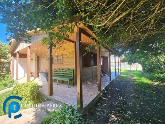 Casa / Sobrado para Venda em Balneário Pinhal/RS Centro 5 Quartos