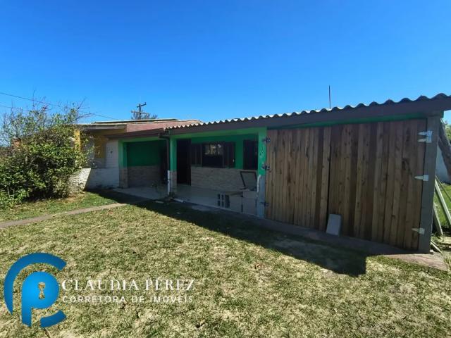 Casa / Sobrado para Venda em Balneário Pinhal/RS Pinhal Zona Sul 2 Quartos