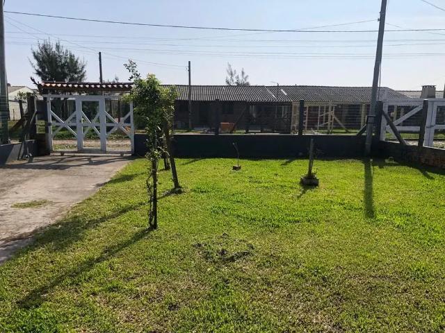 Casa / Sobrado para Venda em Balneário Pinhal/RS Praia Do Magistério 2 Quartos