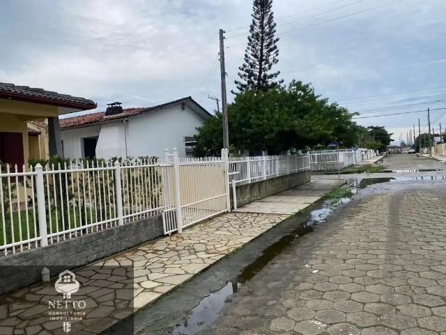 Casa / Sobrado para Venda em Balneário Rincão/SC Centro 3 Quartos