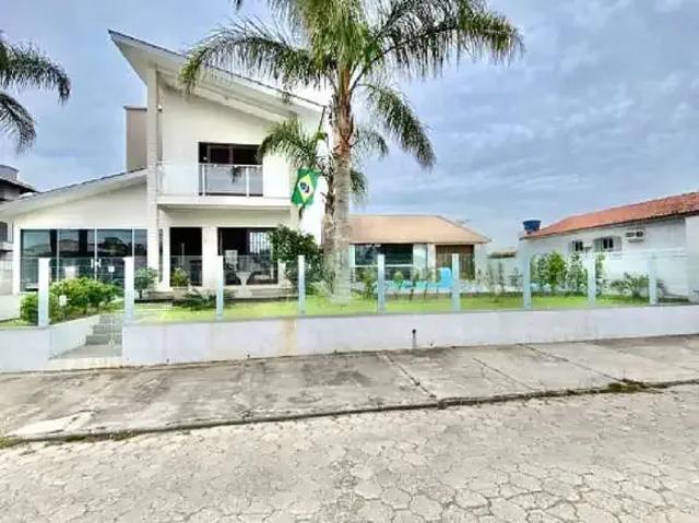Casa / Sobrado para Venda em Balneário Rincão/SC Centro 3 Quartos