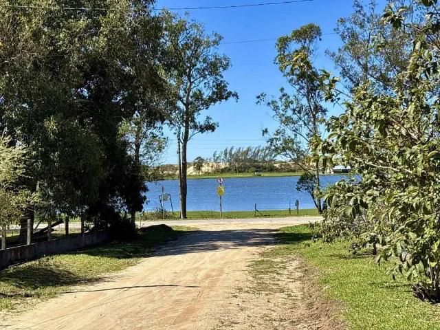 Casa / Sobrado para Venda em Balneário Rincão/SC Lagoa dos Freitas 3 Quartos