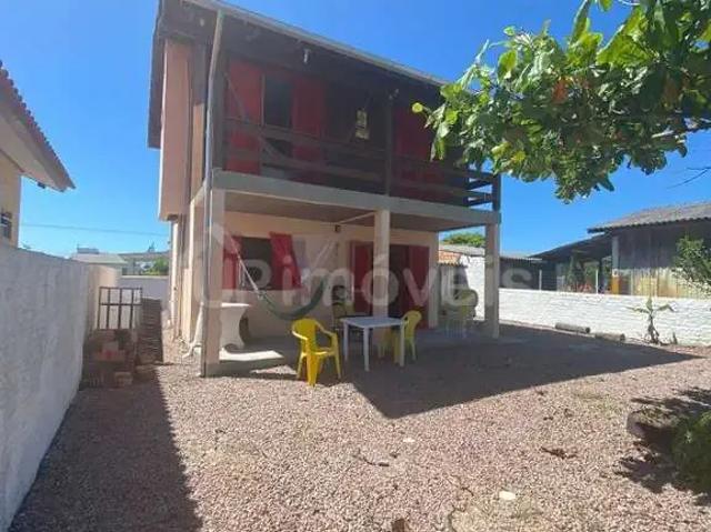 Casa / Sobrado para Venda em Balneário Rincão/SC Zona Sul 3 Quartos