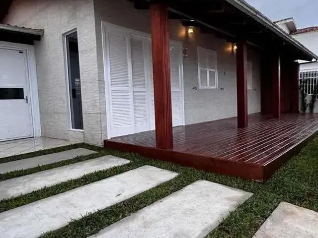 Casa / Sobrado para Venda em Balneário Rincão/SC Zona Sul 3 Quartos