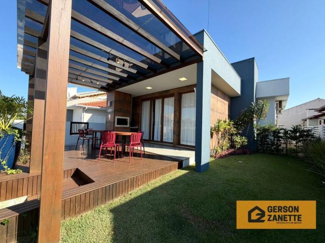 Casa / Sobrado para Venda em Balneário Rincão/SC Zona Sul 3 Quartos
